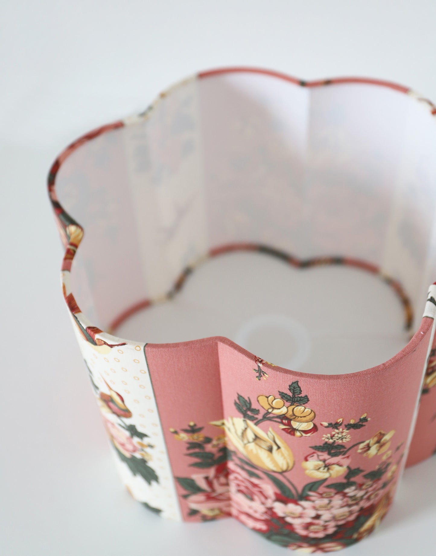 Lampe à poser vintage en céramique rose poudré – Édition unique