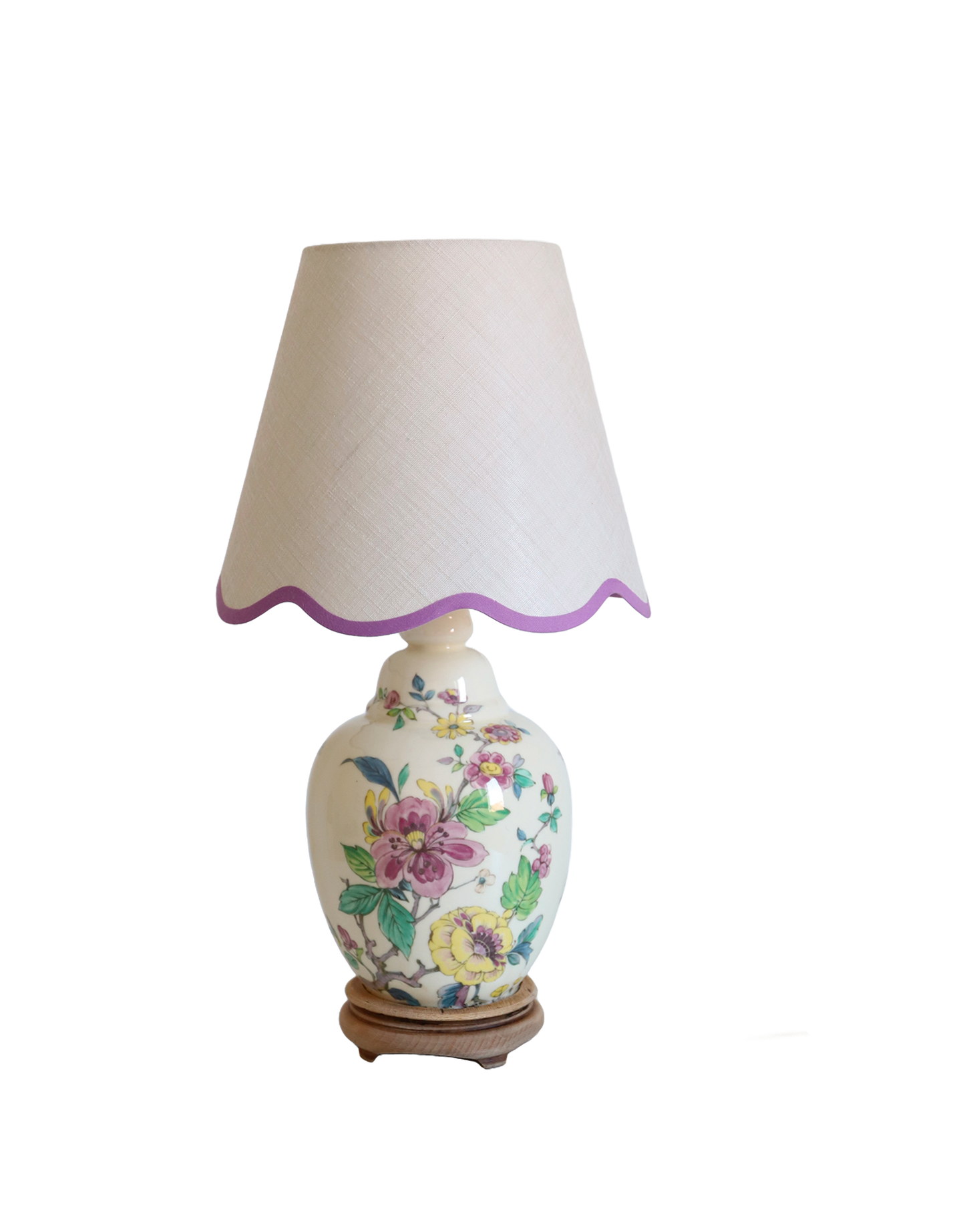 Lampe à poser, pied en céramique et abat-jour bas festonné