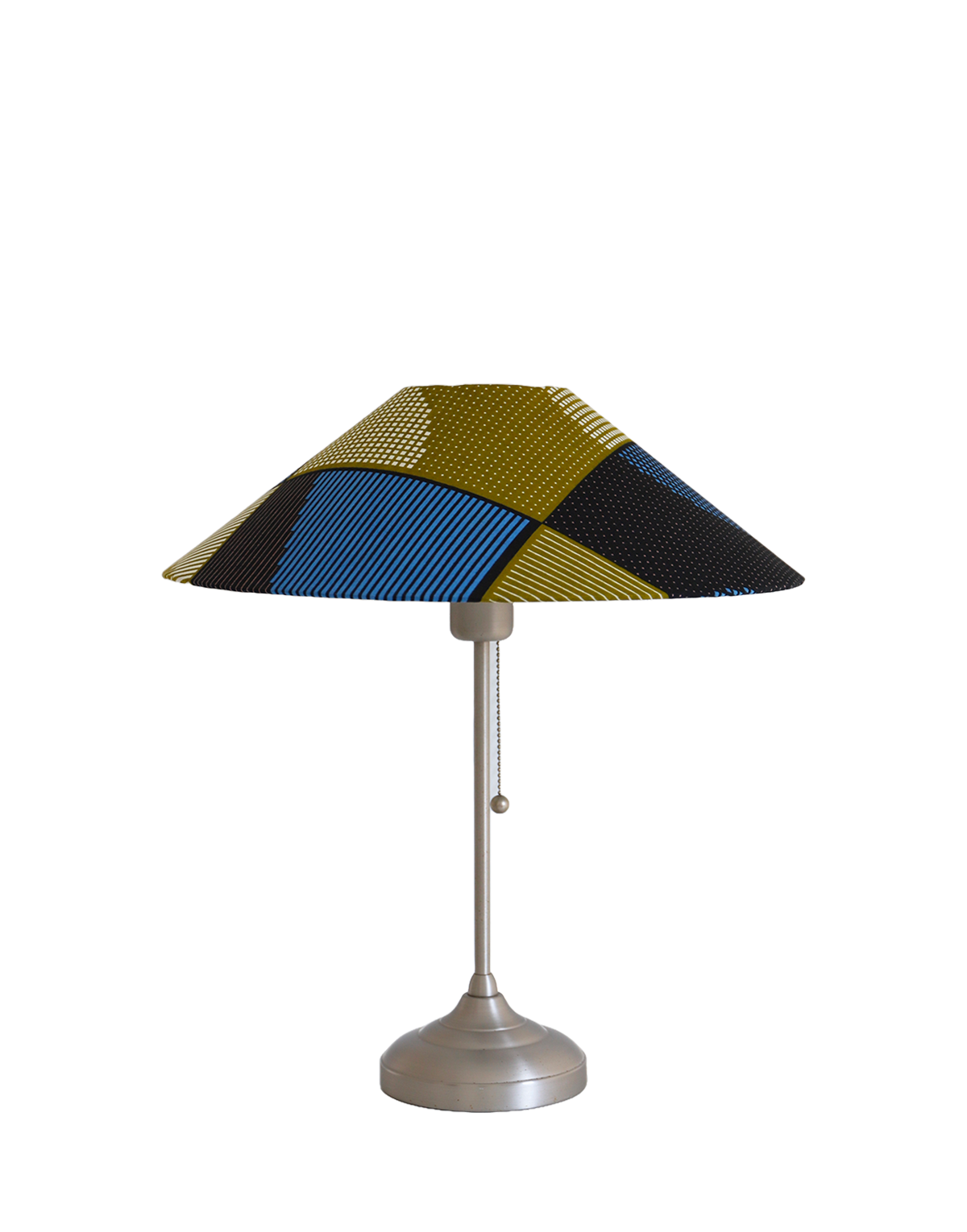 Lampe à poser, pied Ikea vintage et abat-jour conique imprimé