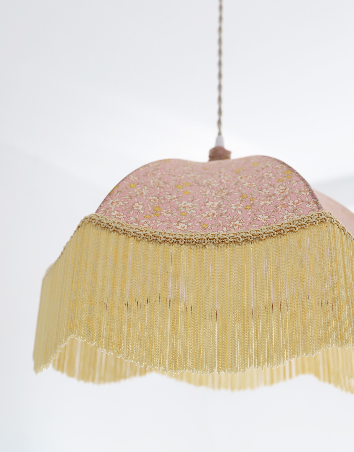 Suspension vintage parapluie imprimée avec franges