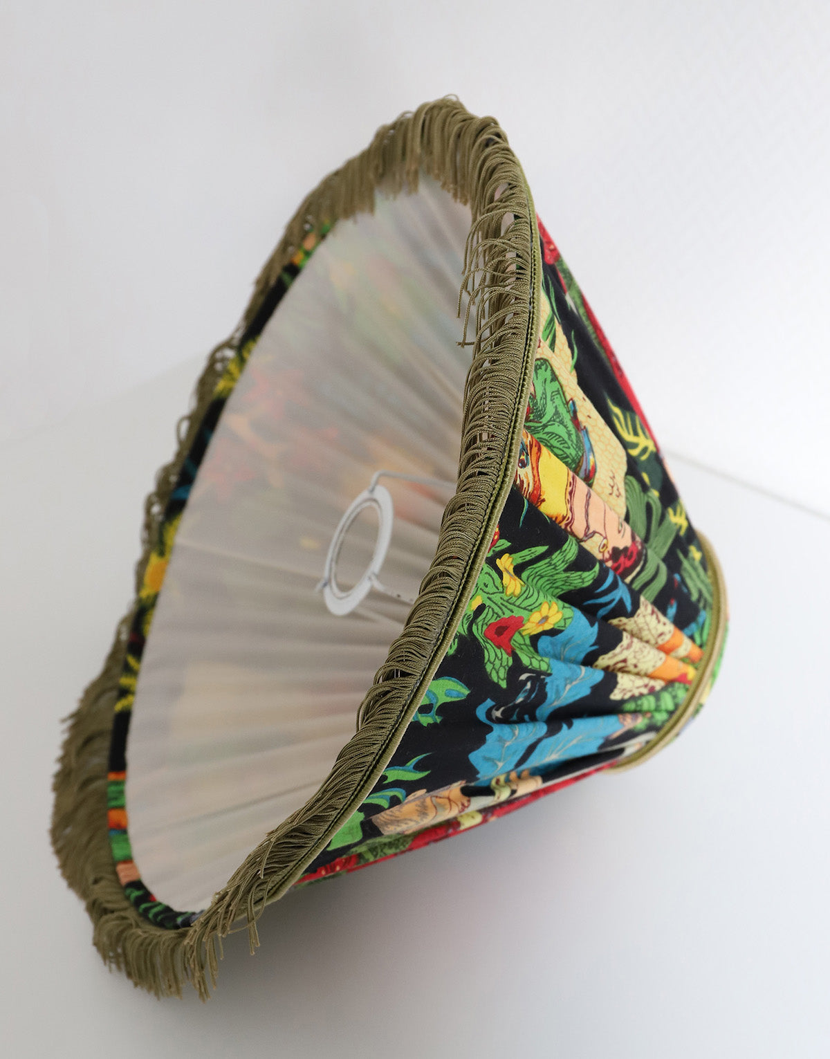Lampe à poser, pied en céramique noire et abat-jour vintage imprimé