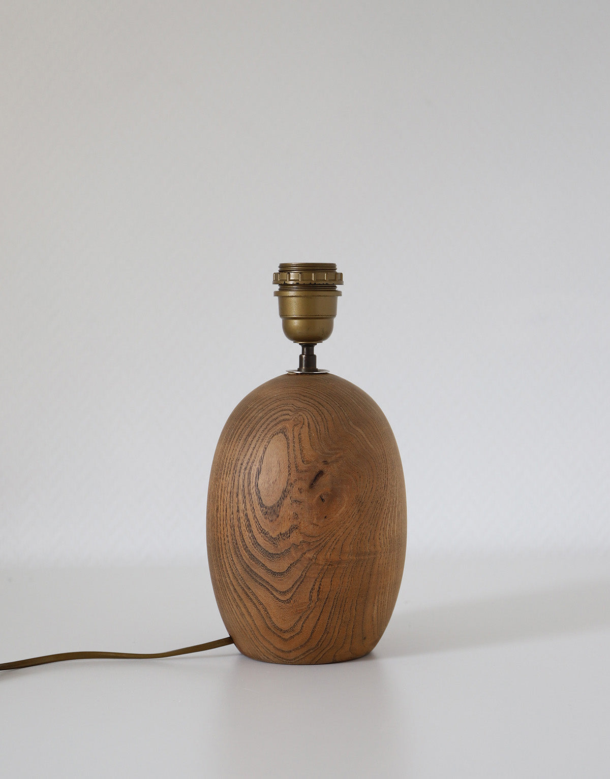 Lampe Upcyclée Mid-Century, Pied Bois et Abat-jour Jungle Florale