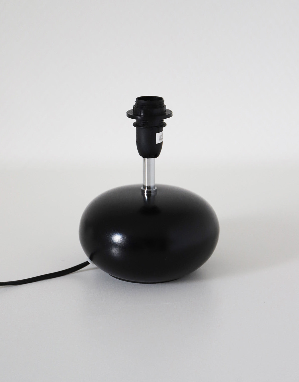 Lampe à poser, pied en céramique noir et abat-jour imprimé
