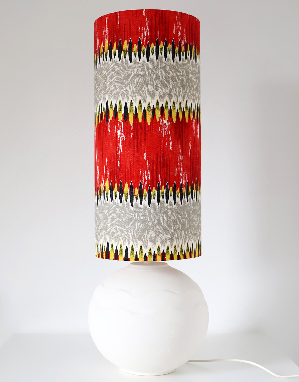 Lampe à Poser Vintage pied en céramique "Vague Rétro" abat-jour tissu vintage - Édition Limitée