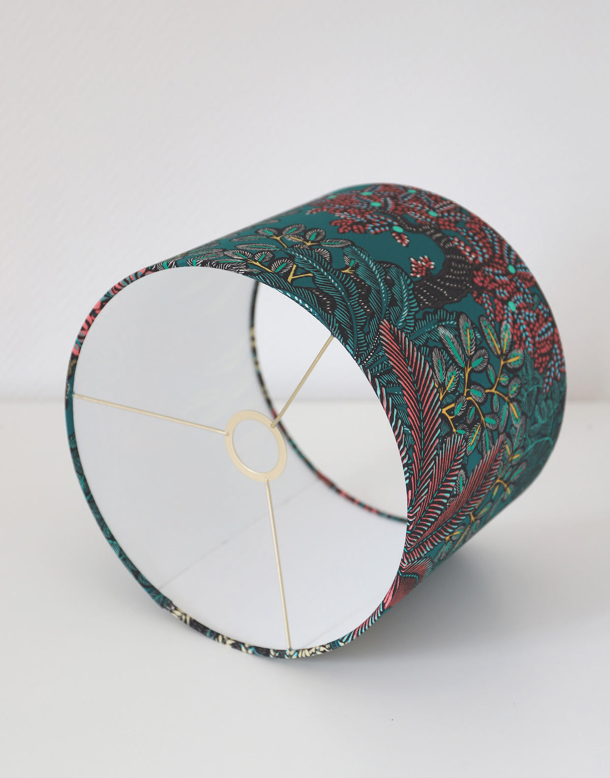 Lampe vintage recyclée — Pied noir et abat-jour Jardin Tropical