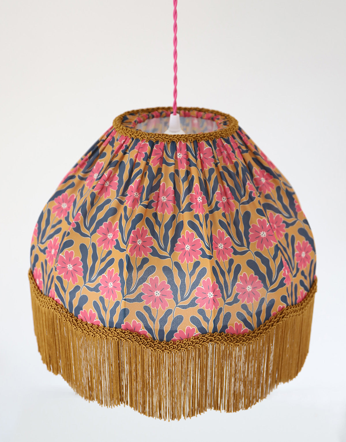 Suspension vintage Dôme bas arrondi, imprimée floral avec franges