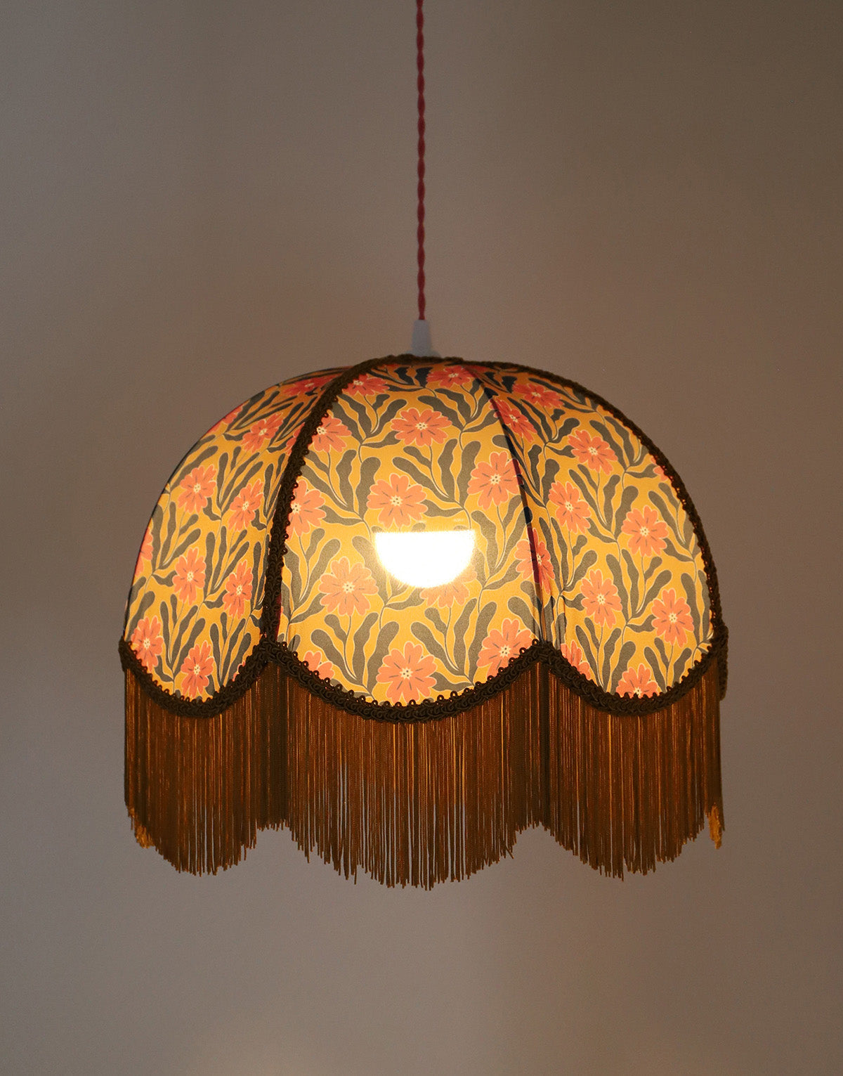 Suspension vintage pétale arrondi imprimée avec franges