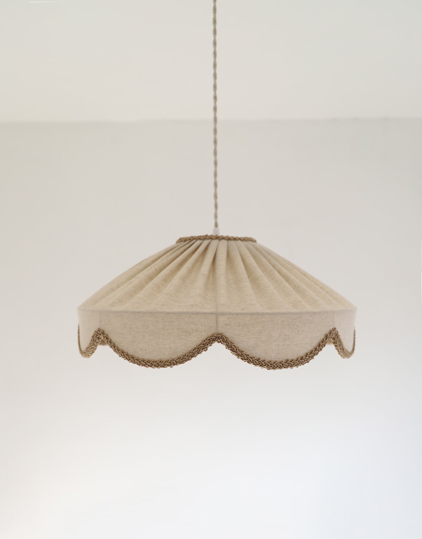 Suspension forme florale unie Cosette "classic"