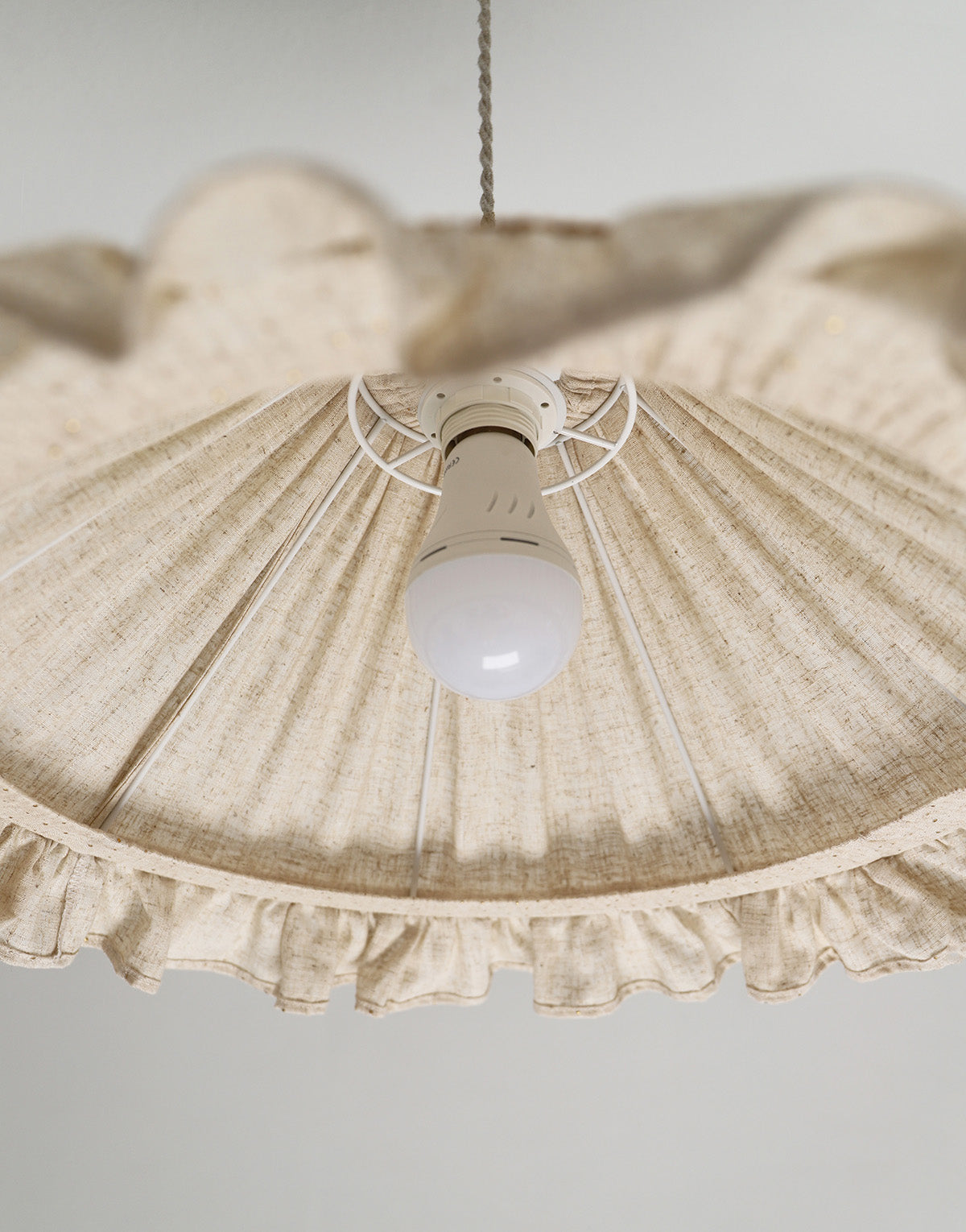 Suspension conique avec volant Emilia "classic dots"
