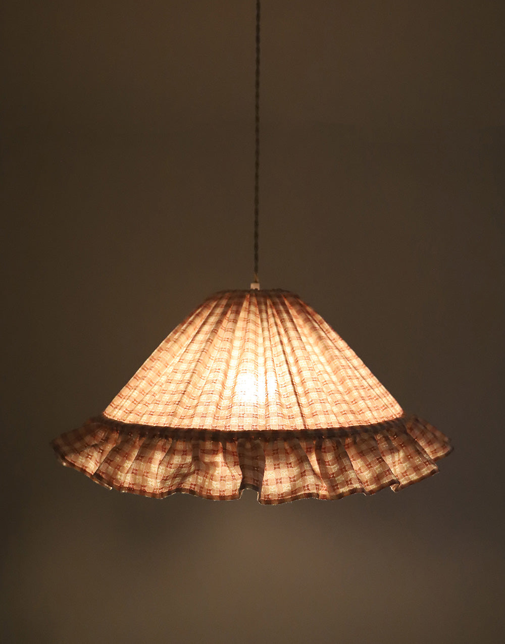 Suspension conique avec volant Emilia "petits carreaux rose"