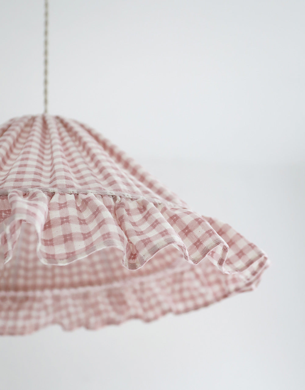 Suspension conique avec volant Emilia "petits carreaux rose"
