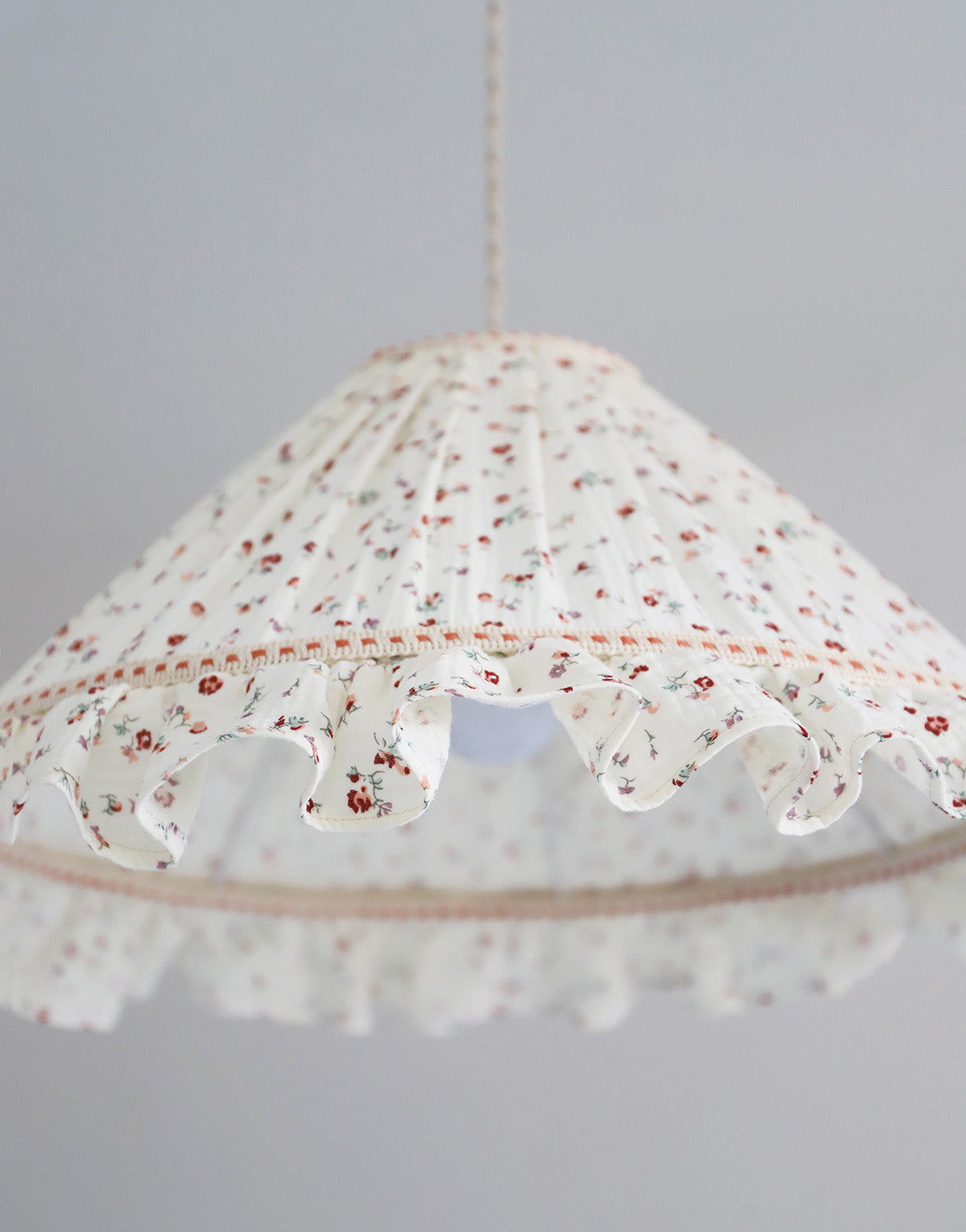 Suspension conique avec volant Emilia "tiny flowers"