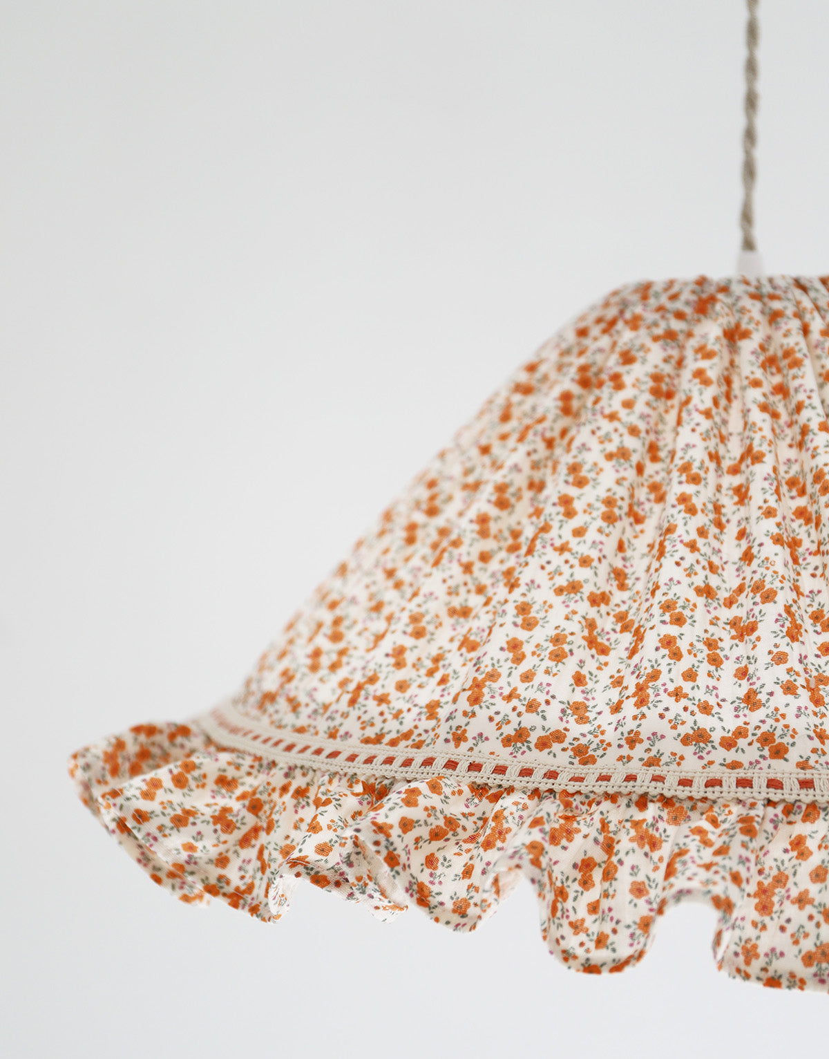 Suspension conique avec volant Emilia "fleurettes"