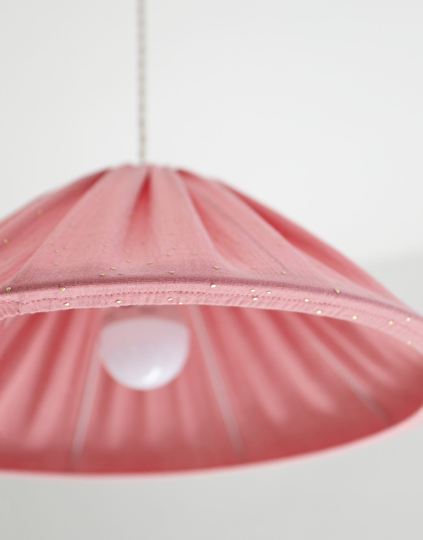 Suspension conique petit pois Malala "tiny dots"