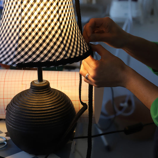 Suspension en plâtre DIY : 8 idées créatives et luminaires