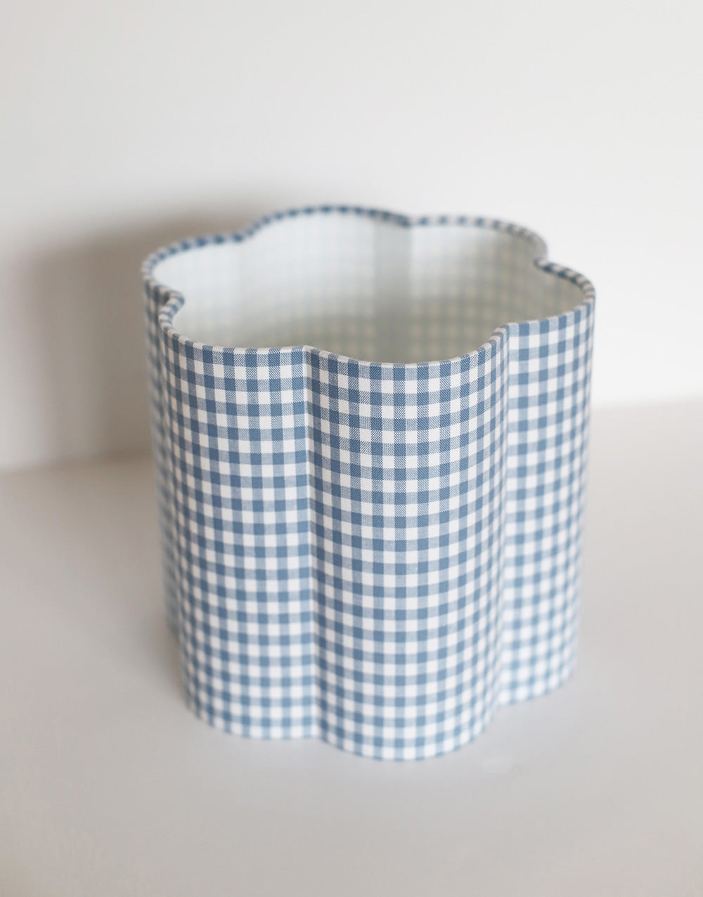 Abat-jour forme fleur Flora "mini vichy bleu ciel"