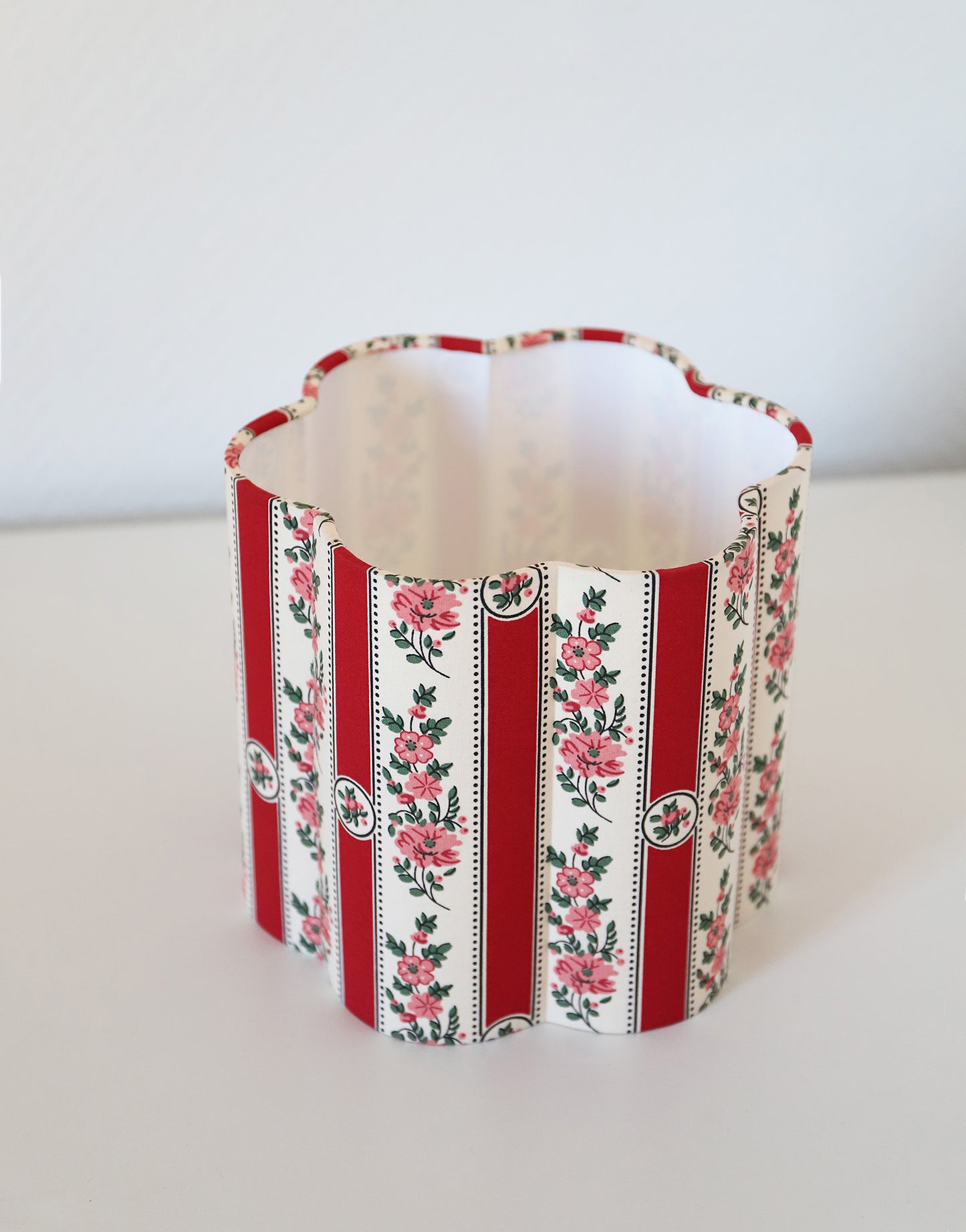 Abat-jour forme fleur Flora "sobremonte rouge"