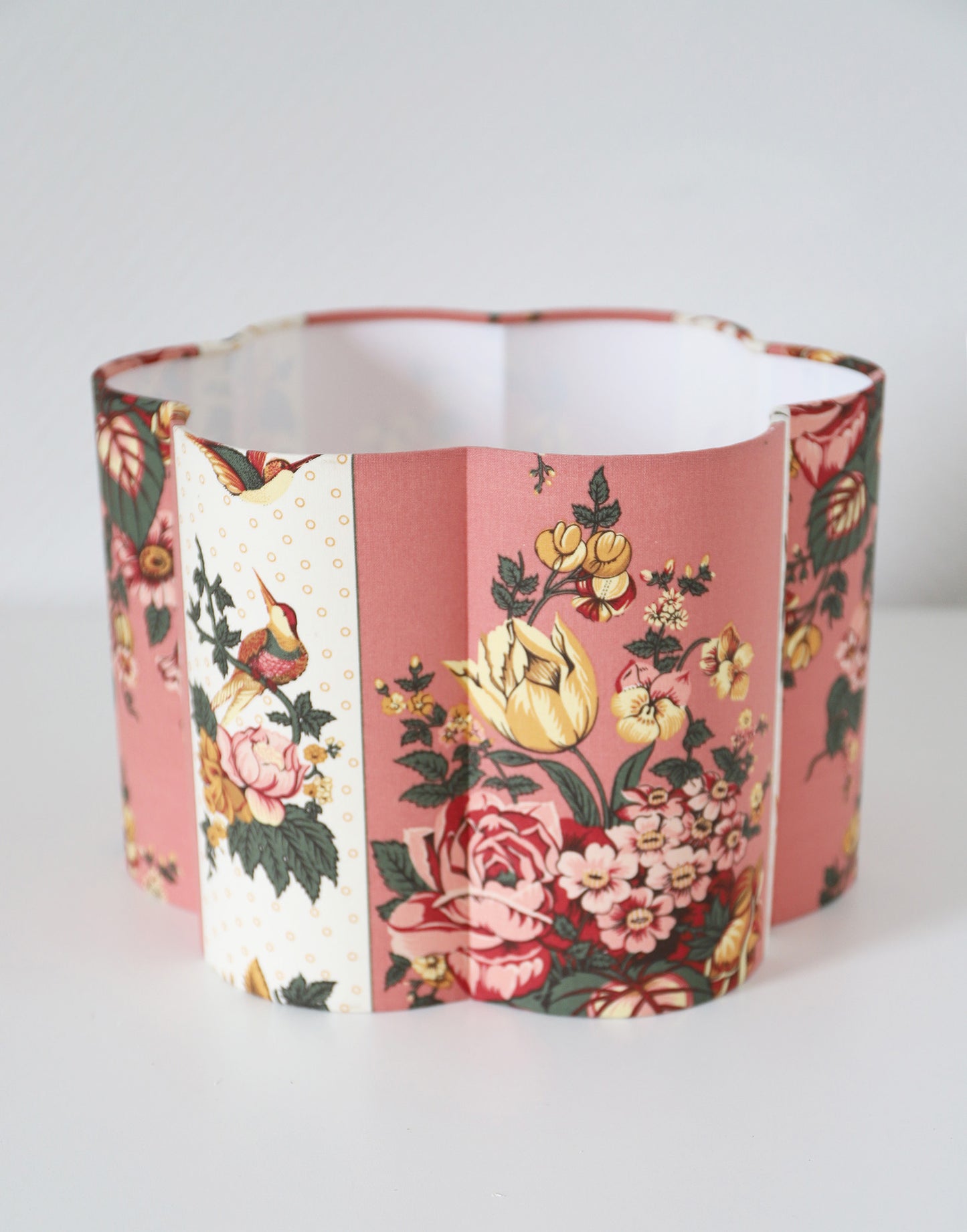 Lampe à poser vintage en céramique rose poudré – Édition unique