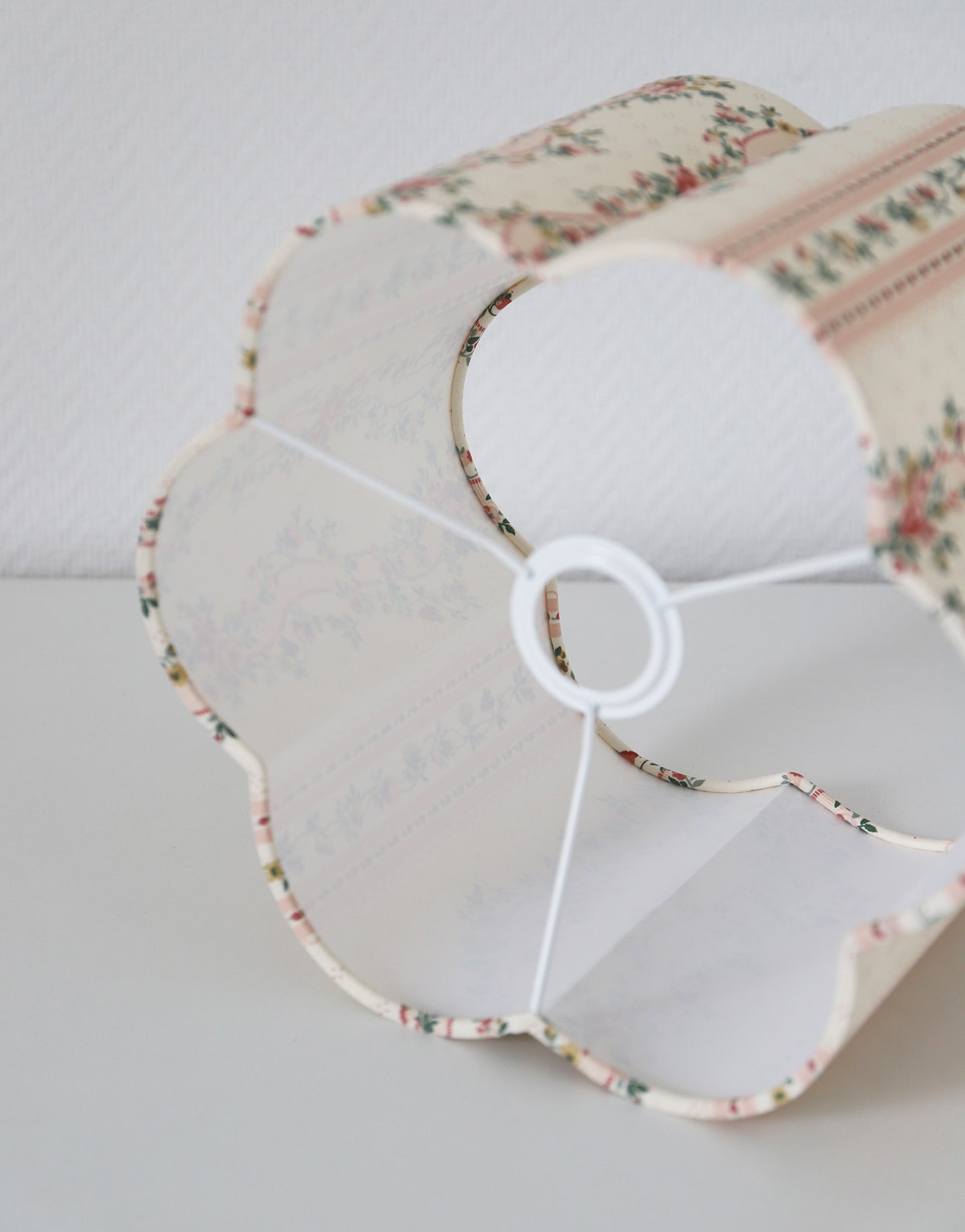Abat-jour forme fleur Flora "Pontavel"