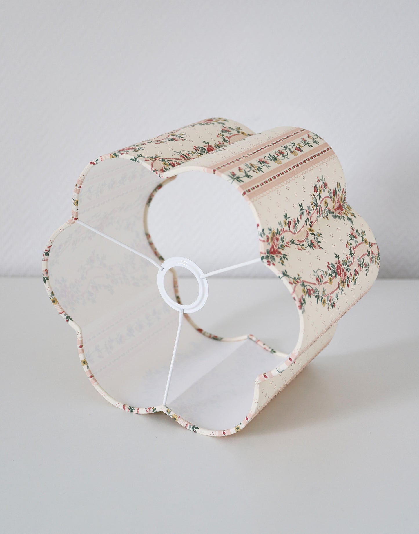 Abat-jour forme fleur Flora "Pontavel"