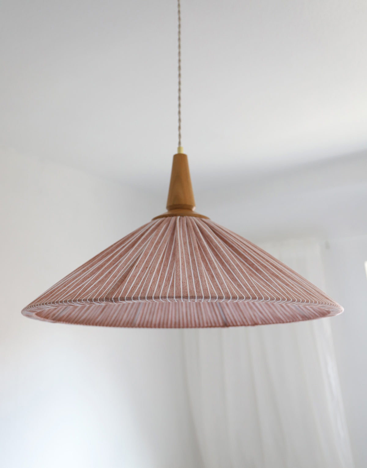 Suspension ELEONORE — 60 cm, lin et coton rayé terra