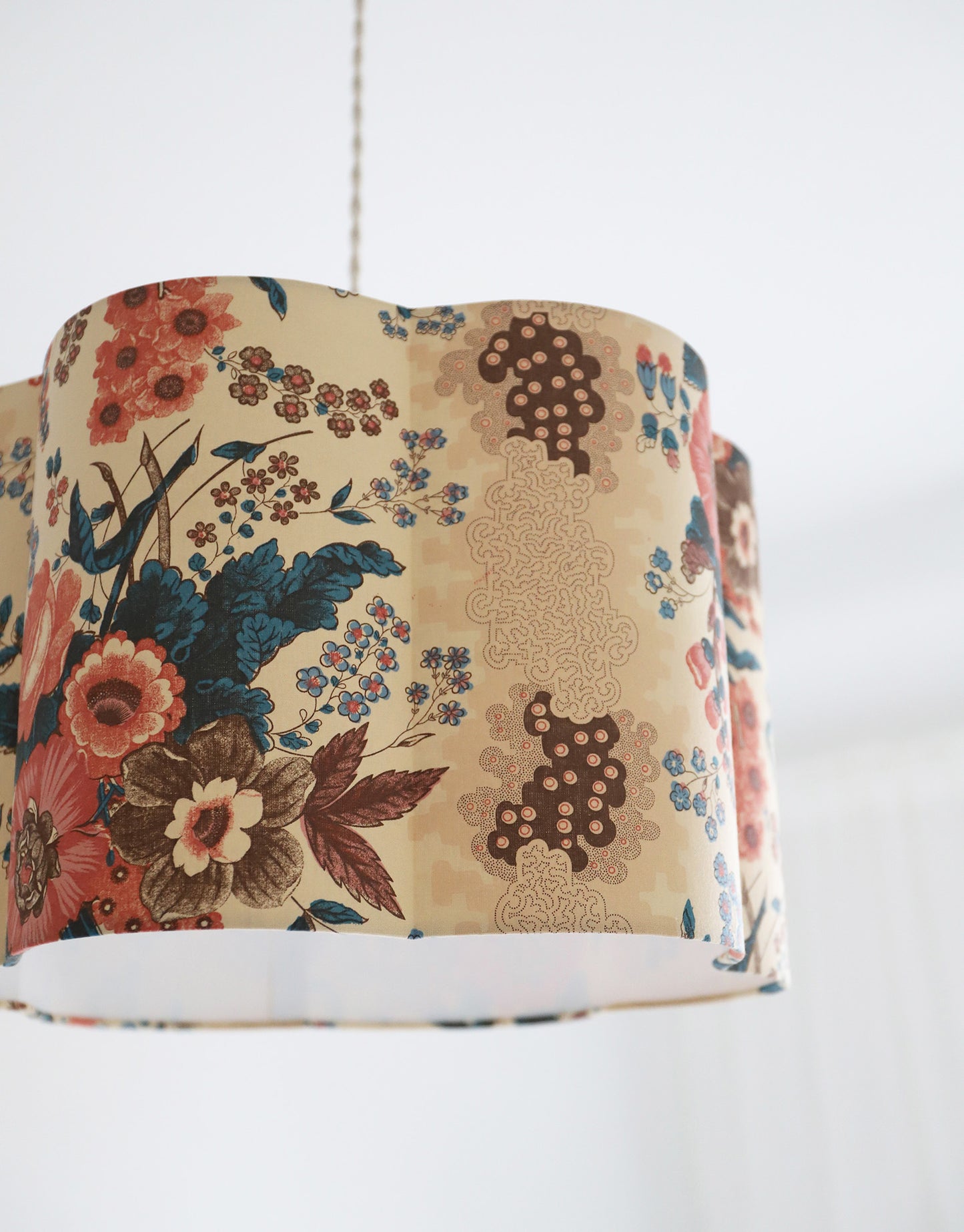 Suspension forme fleur Flora " isabelle "