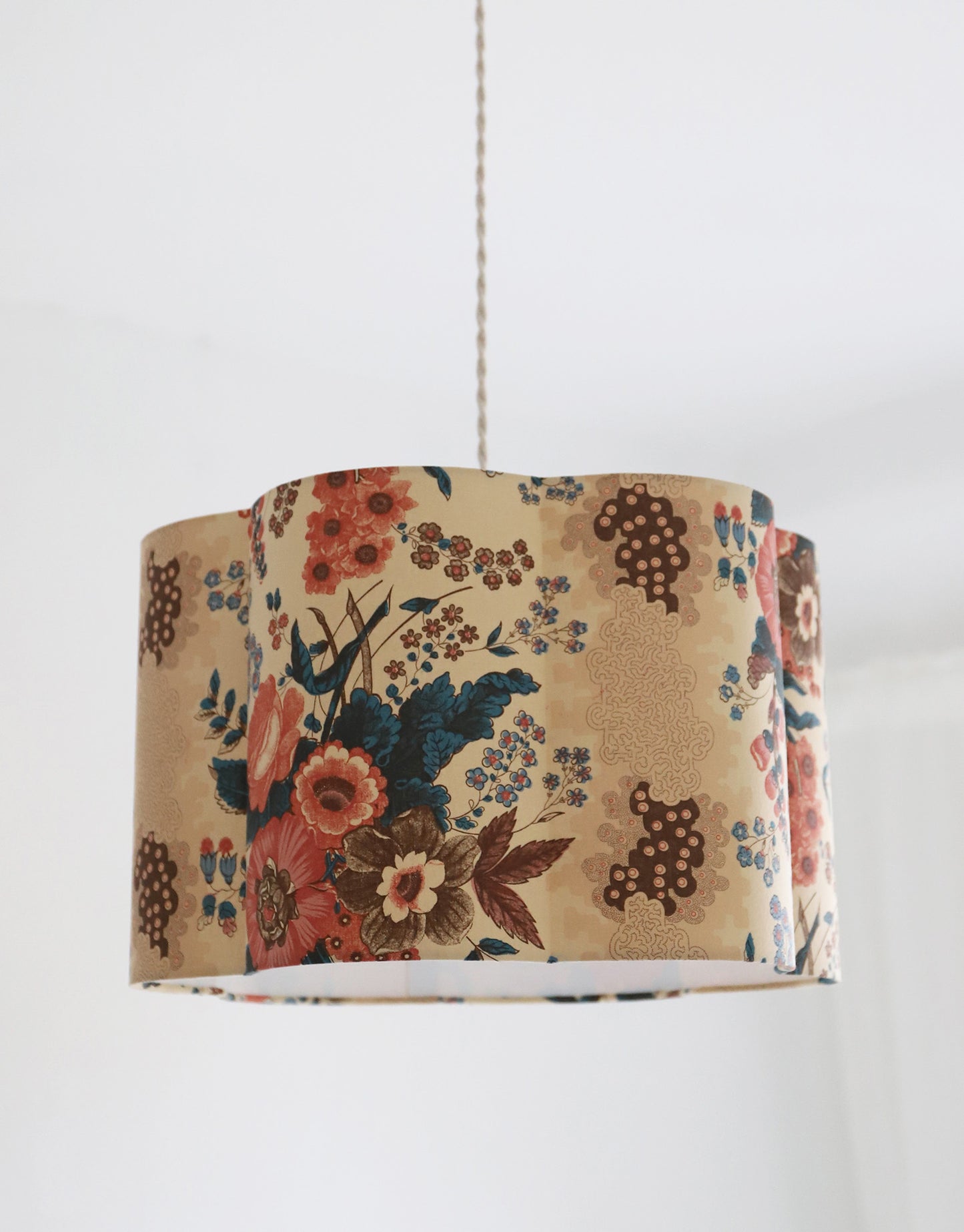 Suspension forme fleur Flora " isabelle "