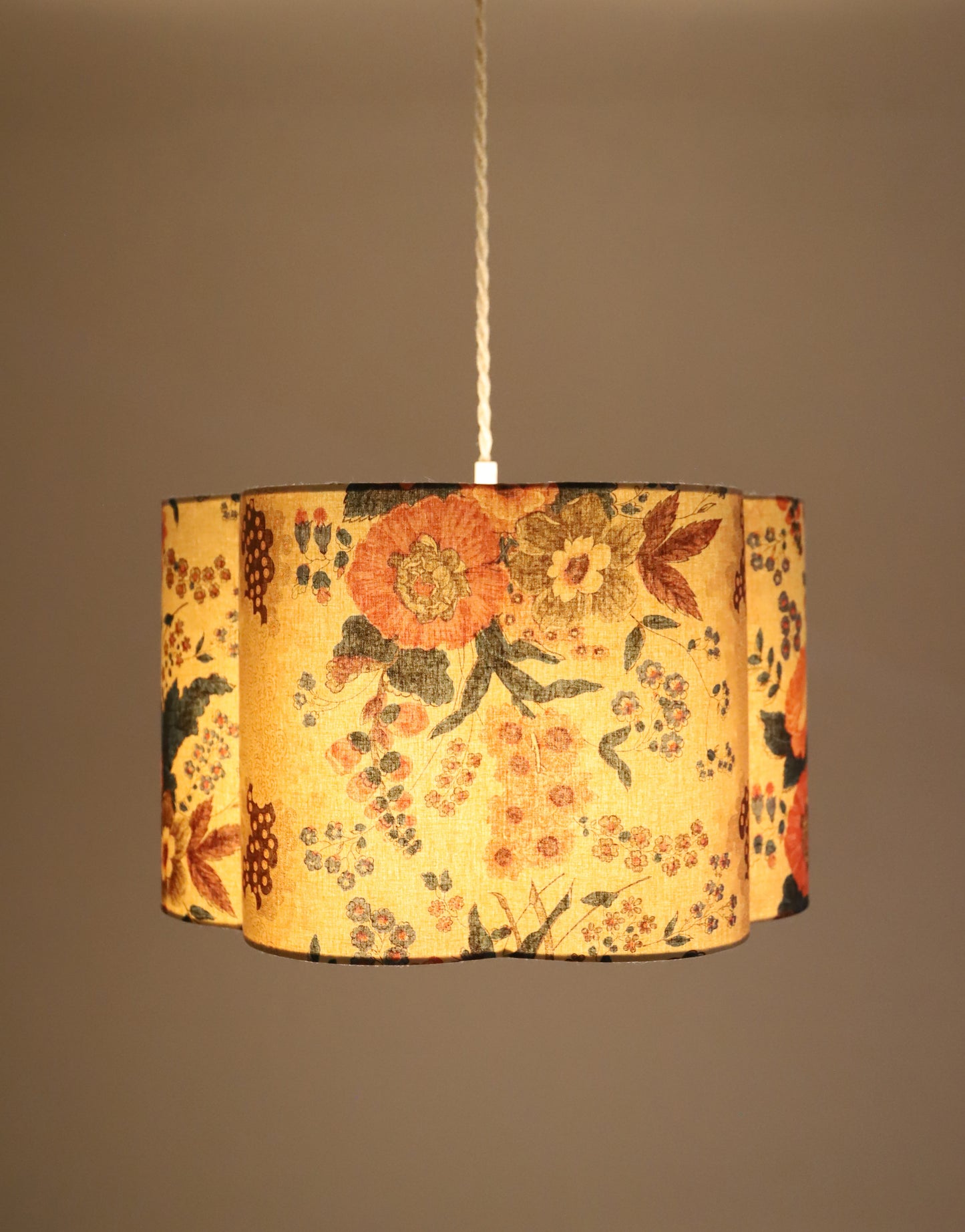 Suspension forme fleur Flora " isabelle "