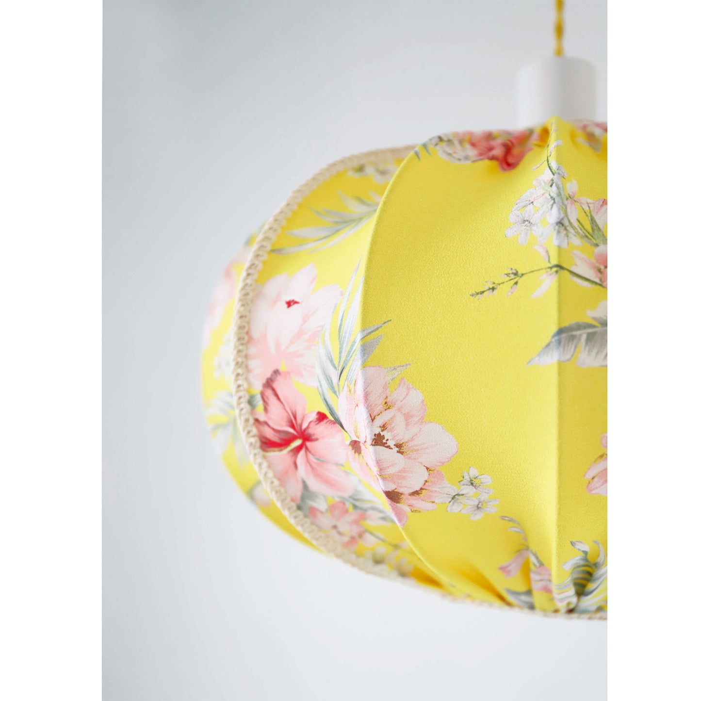 Suspension vintage "boule japonaise" imprimée fleurs