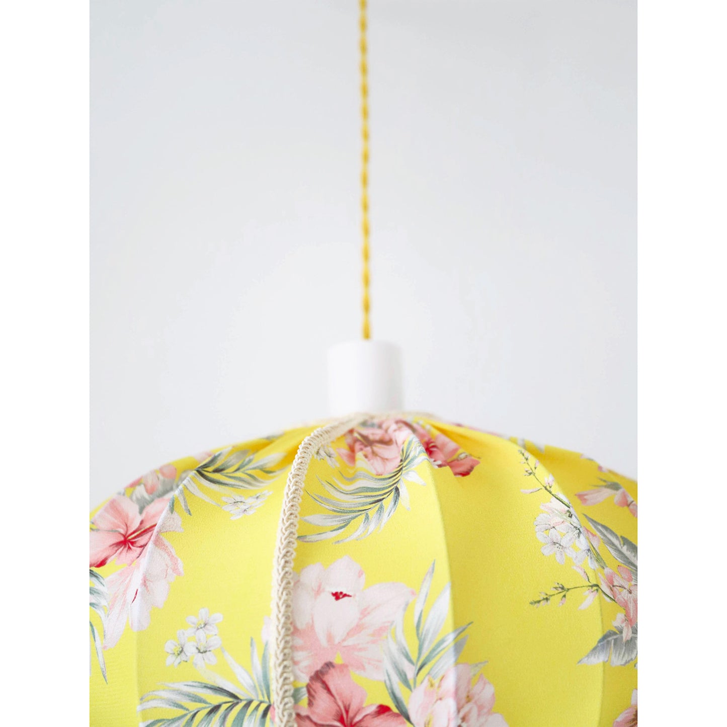 Suspension vintage "boule japonaise" imprimée fleurs