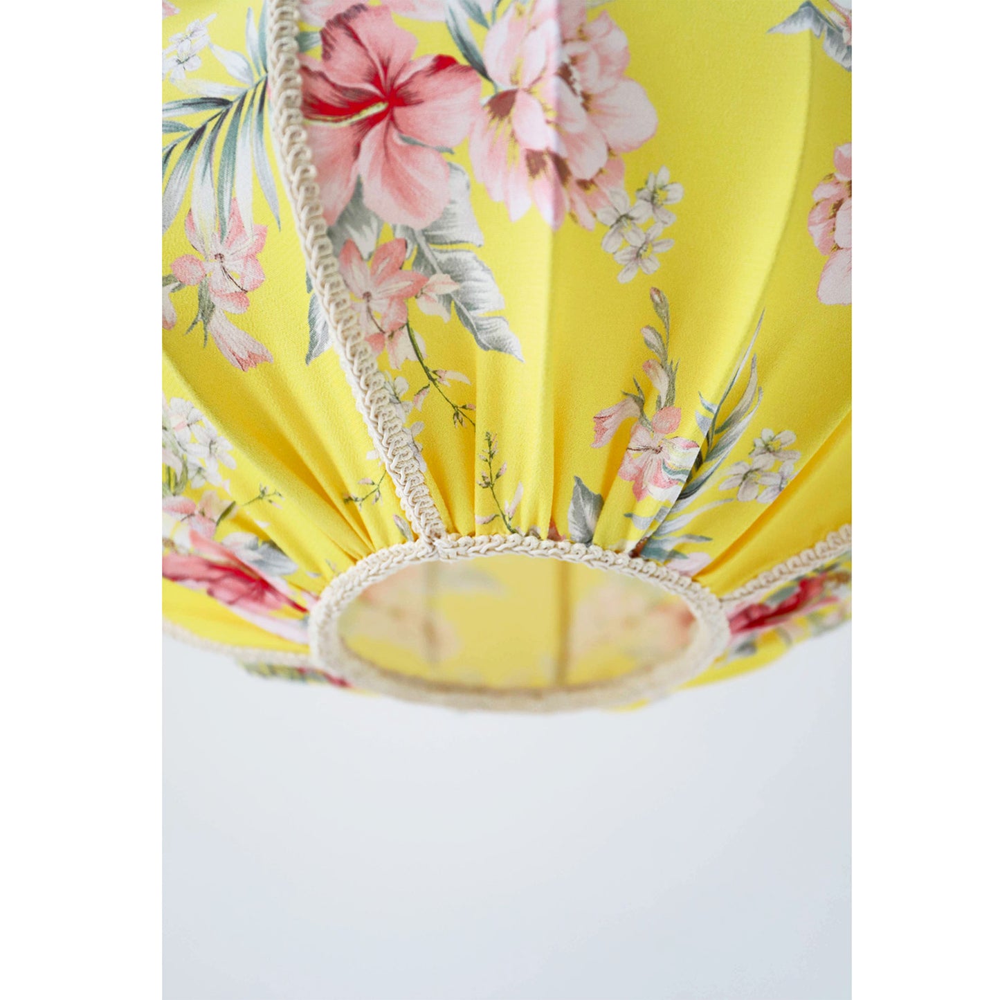 Suspension vintage "boule japonaise" imprimée fleurs