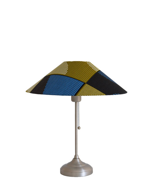 Lampe à poser, pied Ikea vintage et abat-jour conique imprimé
