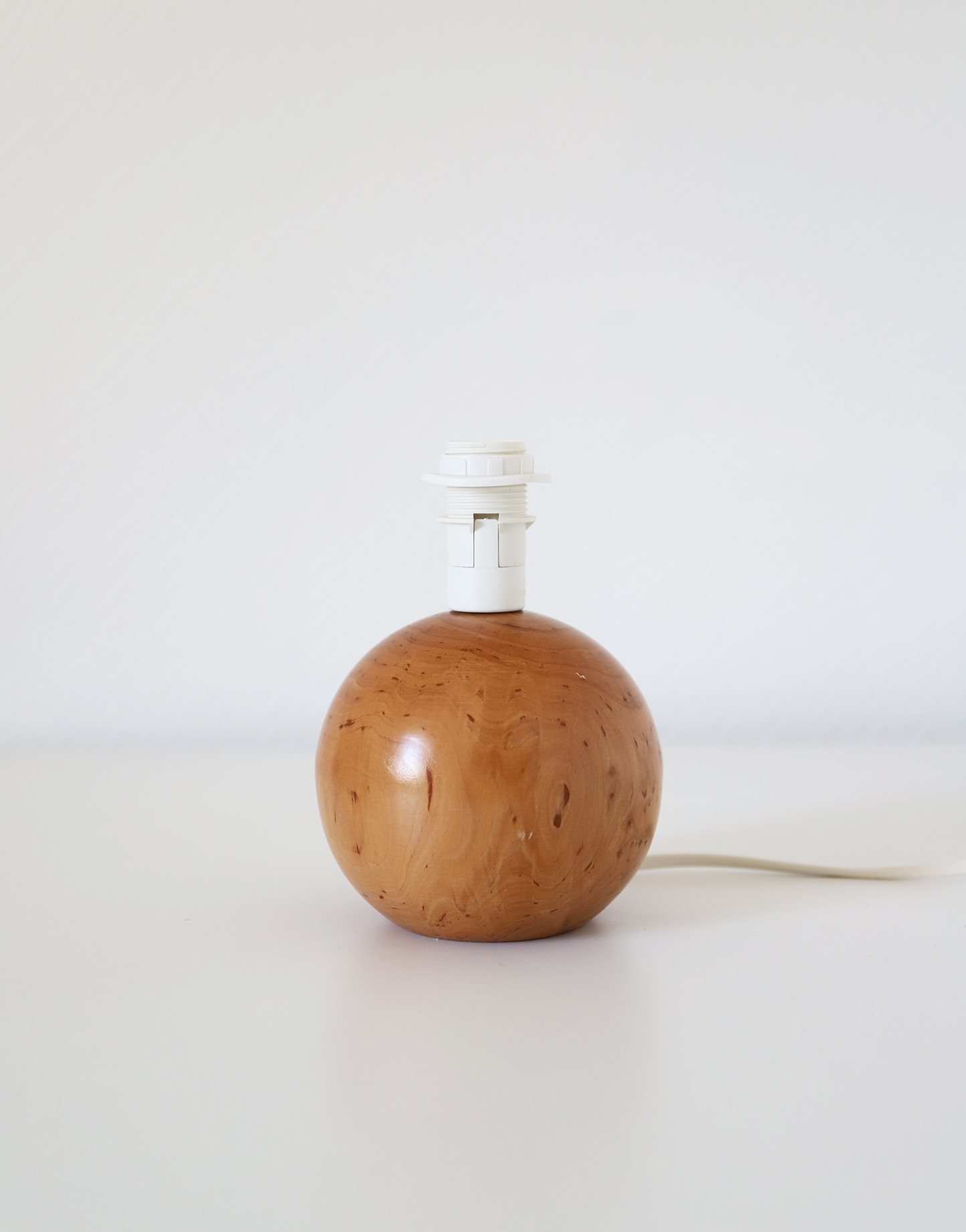 Lampe à poser vintage, pied boule années '70 et abat-jour imprimé