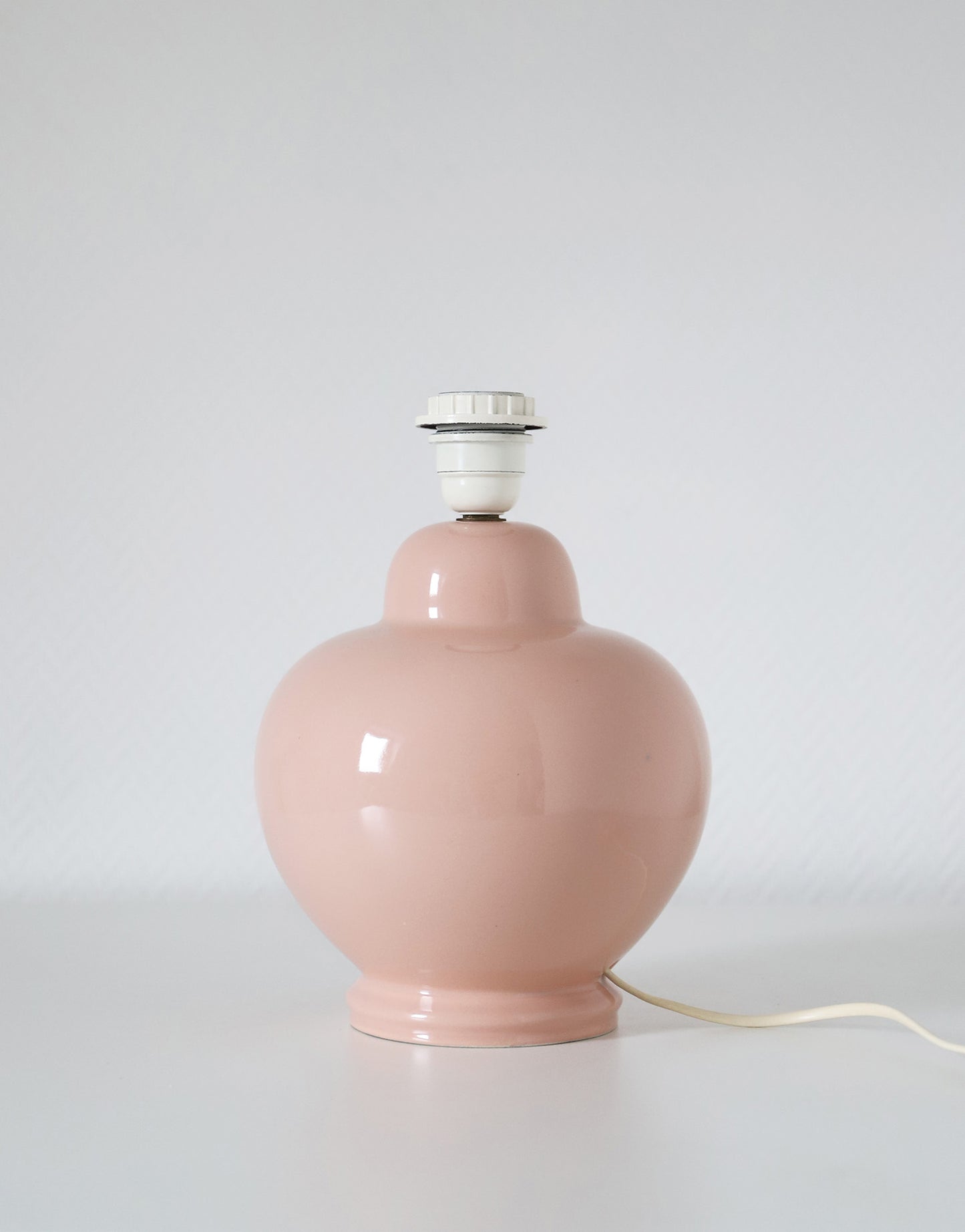 Lampe à poser vintage en céramique rose poudré – Édition unique