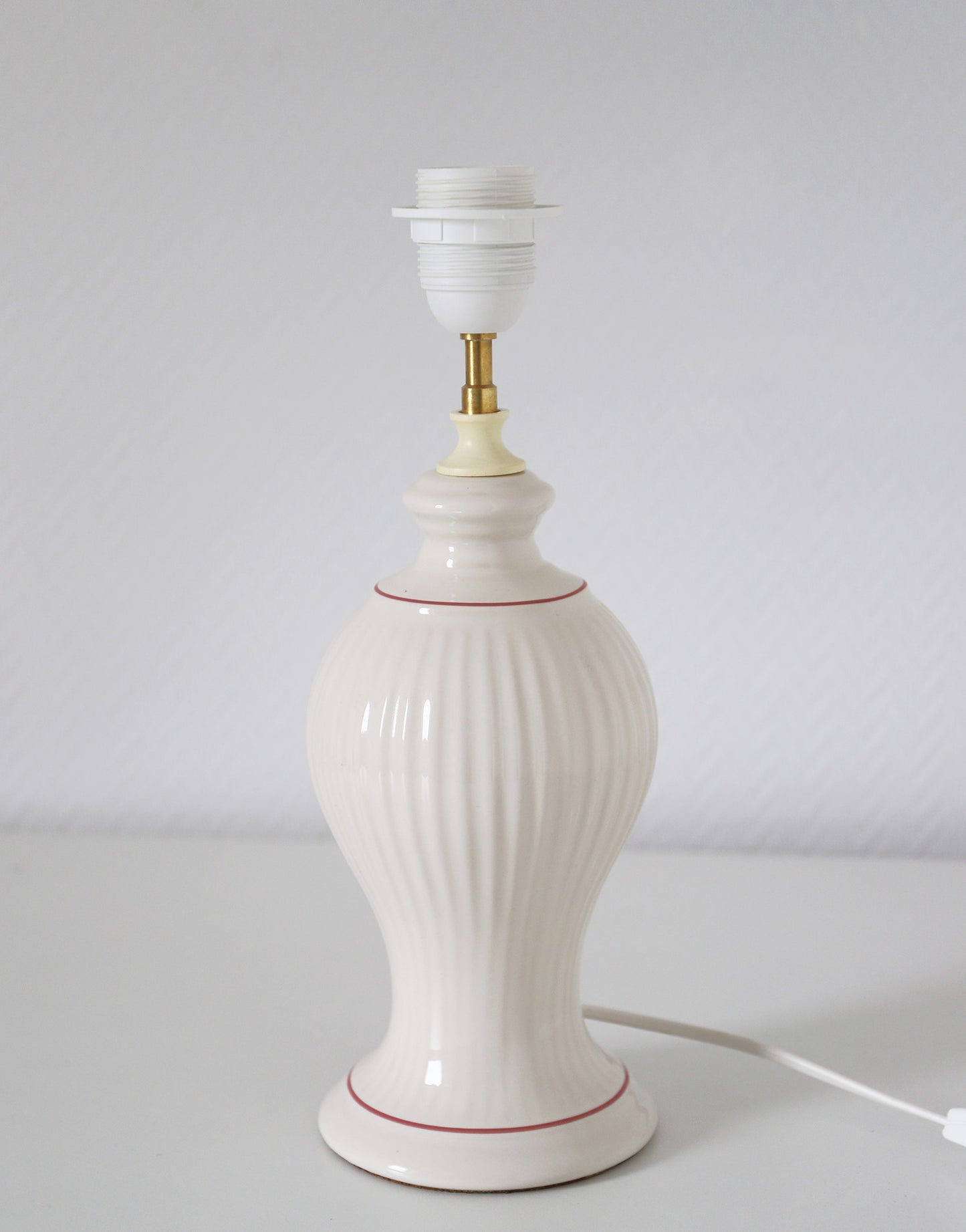 Lampe à poser vintage "St Michael" – Céramique cannelée et imprimé champêtre