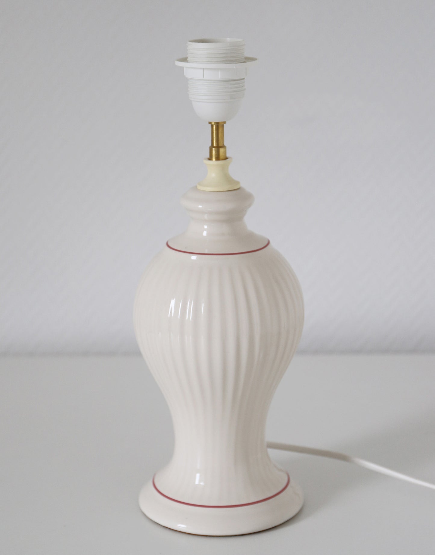 Lampe à poser vintage "St Michael" – Céramique cannelée et imprimé champêtre
