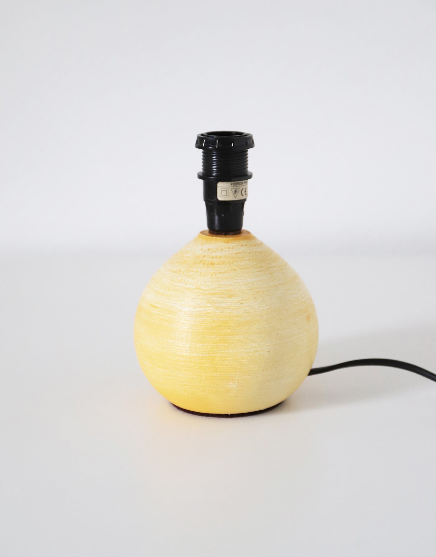 Lampe à poser vintage – Bois tourné et Vichy jaune