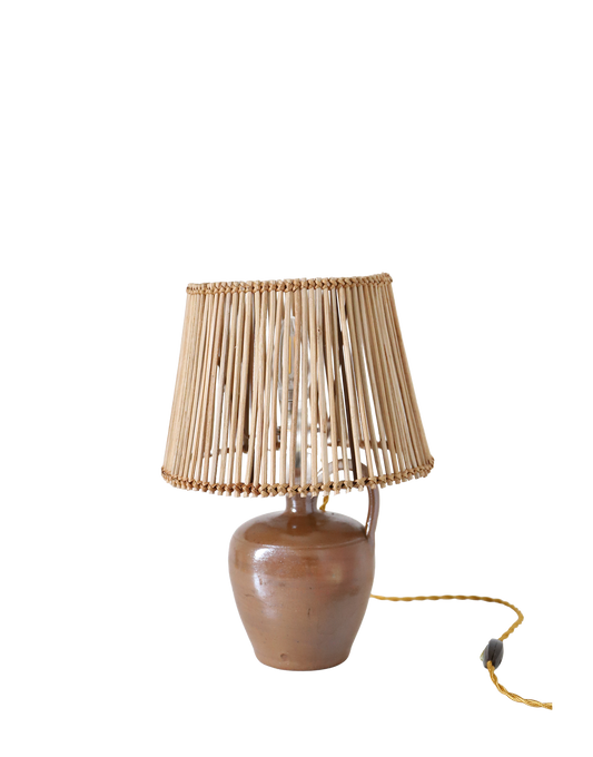 Lampe à poser artisanale "Héritage Alsacien" – Grès au sel et lumière graphique