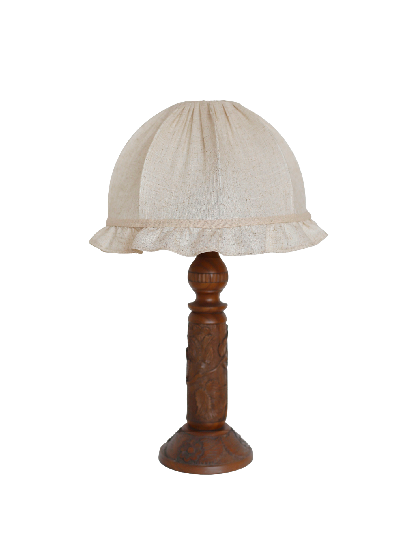 Lampe à poser, pied en bois sculpté 1930 et abat-jour dôme avec volant