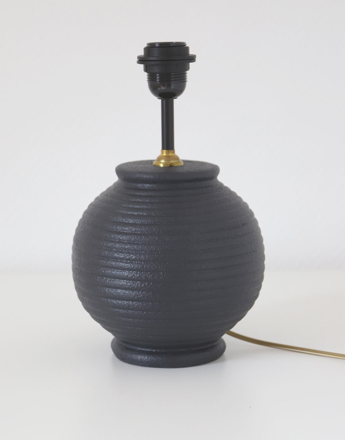 Lampe vintage recyclée — Pied noir et abat-jour Jardin Tropical