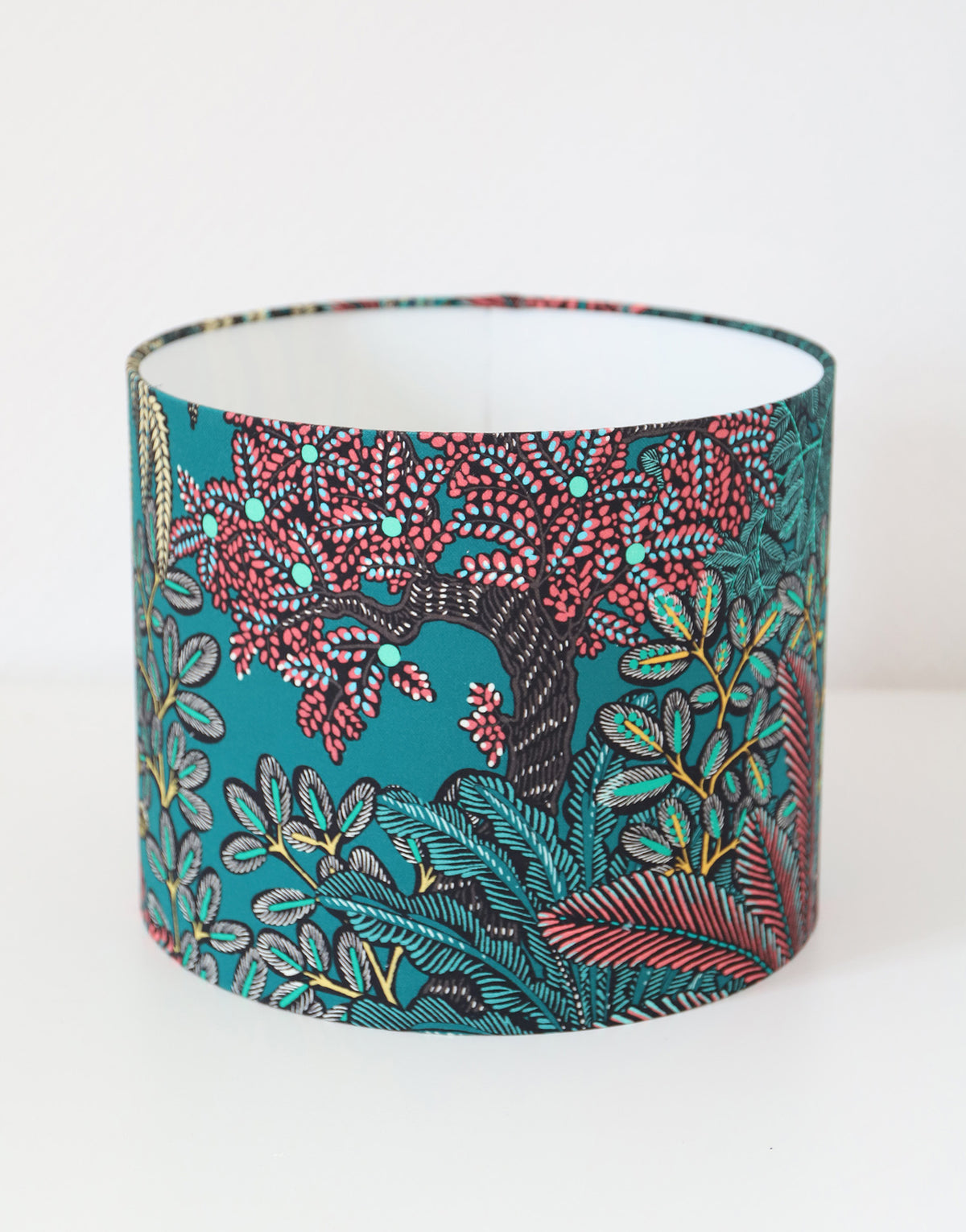 Lampe vintage recyclée — Pied noir et abat-jour Jardin Tropical