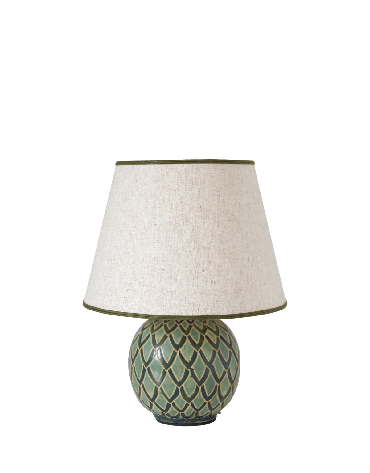 Lampe vintage recyclée — pied boule céramique art déco et abat-jour lin