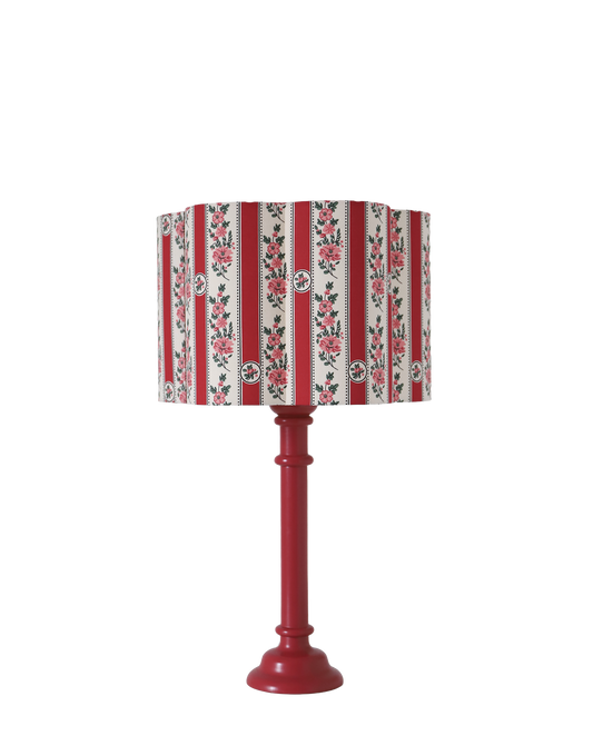 Lampe vintage recyclée — pied bois tourné rouge, abat-jour fleuri