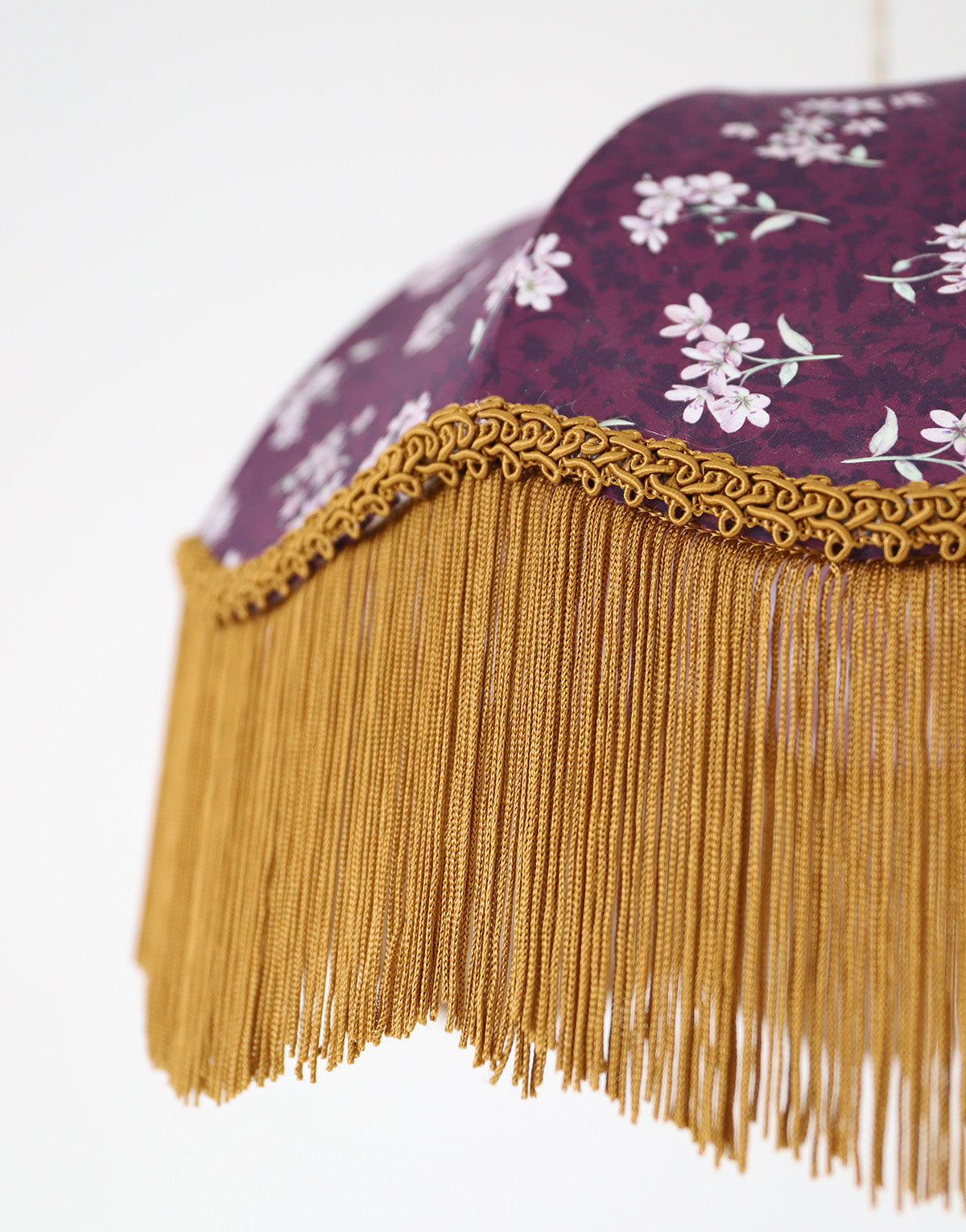 Suspension vintage parapluie imprimée liberty avec franges