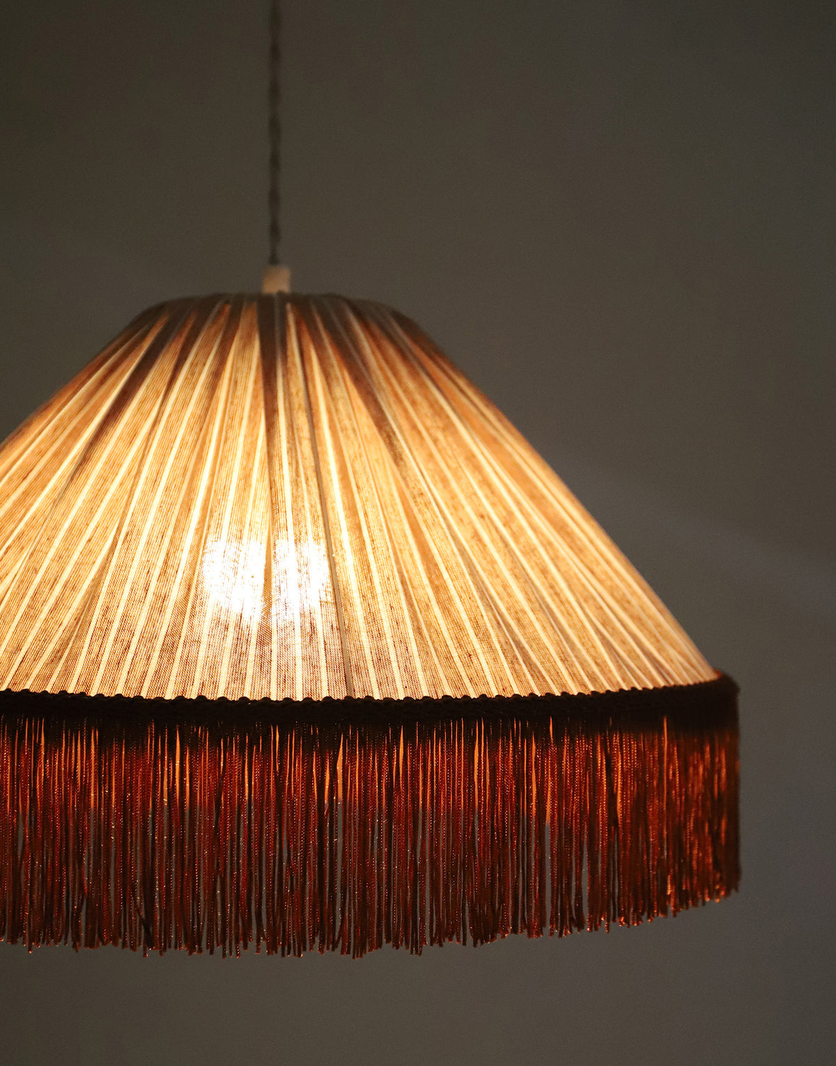 Suspension BELLA — Rayures Terra, franges bohème