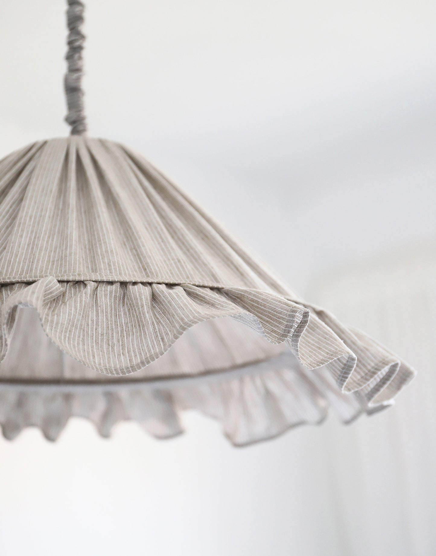 Suspension EMILIA — Fines Rayures Olive