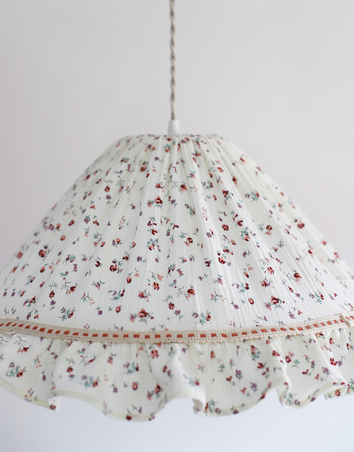 Suspension conique avec volant Emilia "tiny flowers"