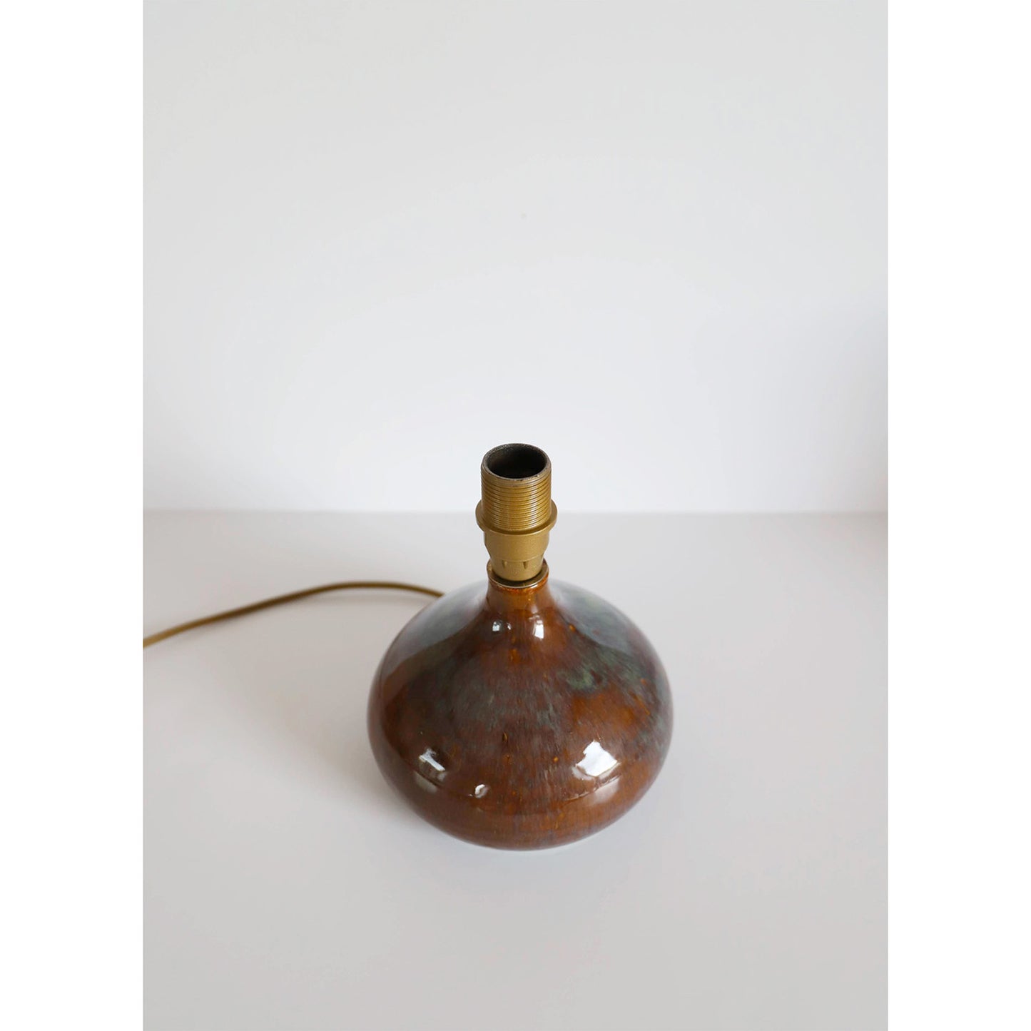 Lampe à poser vintage, pied en grès et abat-jour imprimé